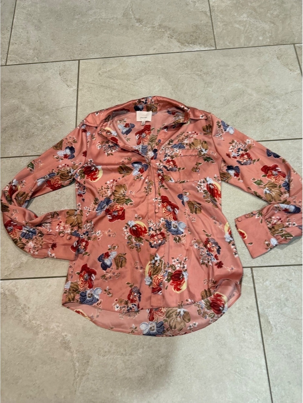 CINQ À SEPT BARE ROSE PRINT SATIN RHINESTONE TRIM BLANCHE TOP xs